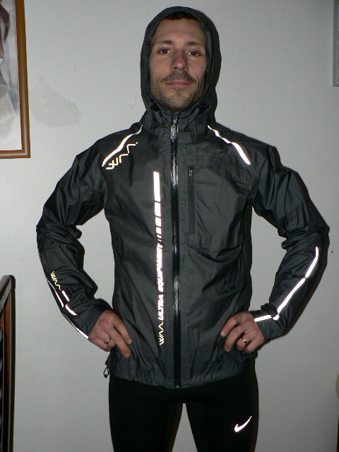 Séb avec le Rain Jacket de WAA