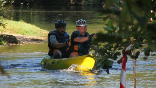 Clémence et Guillaume en canoë au raid Val de Dronne 2014
